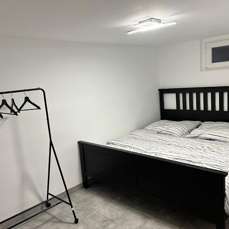 Nice Calm Souterrain Appertment In Ratingen Exterior photo